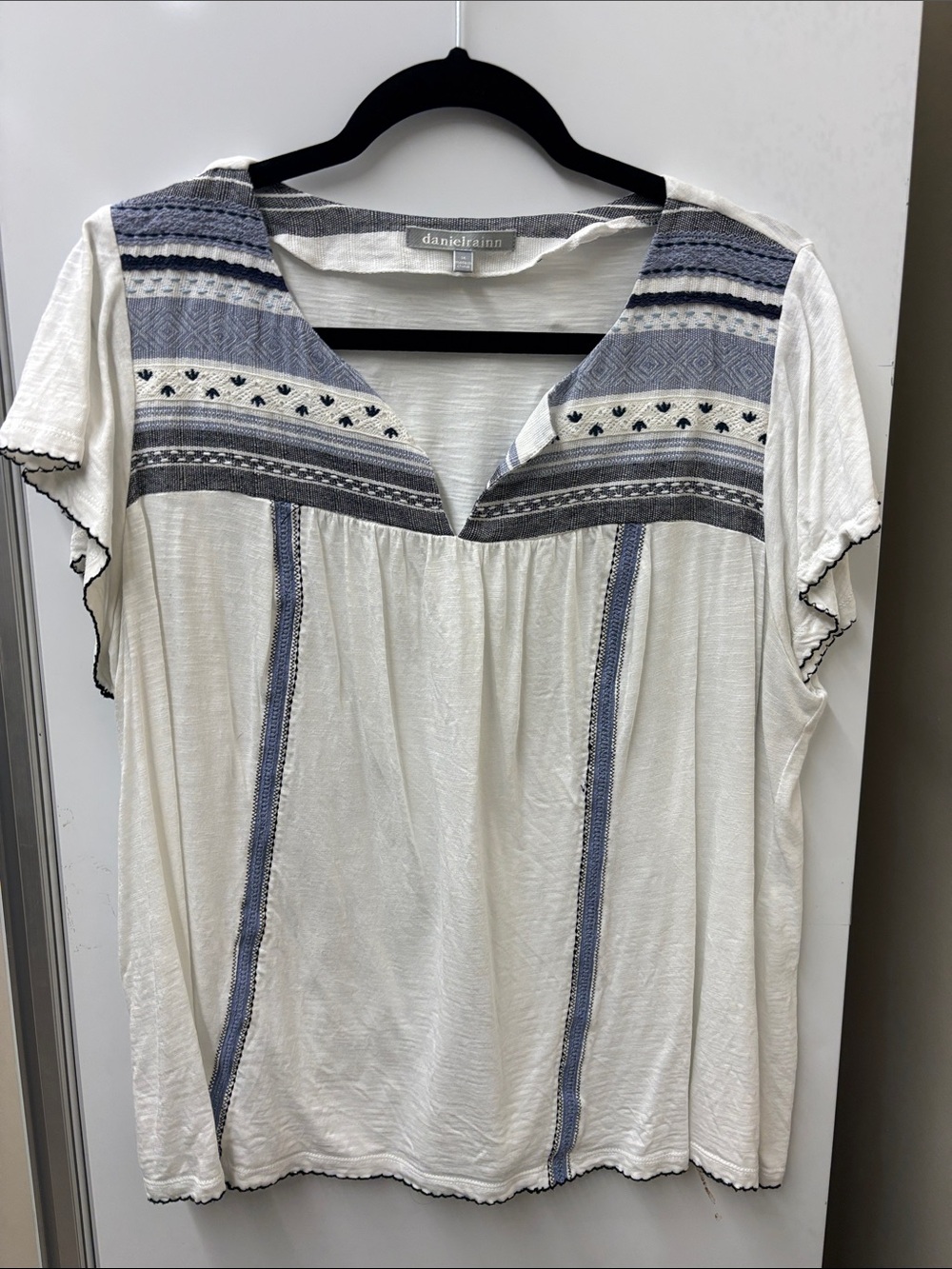 Daniel Rainn Cream Top with Blue and Gray Embroidery